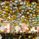 رویداد کارناوال عروسکی و بارش بادکنکی