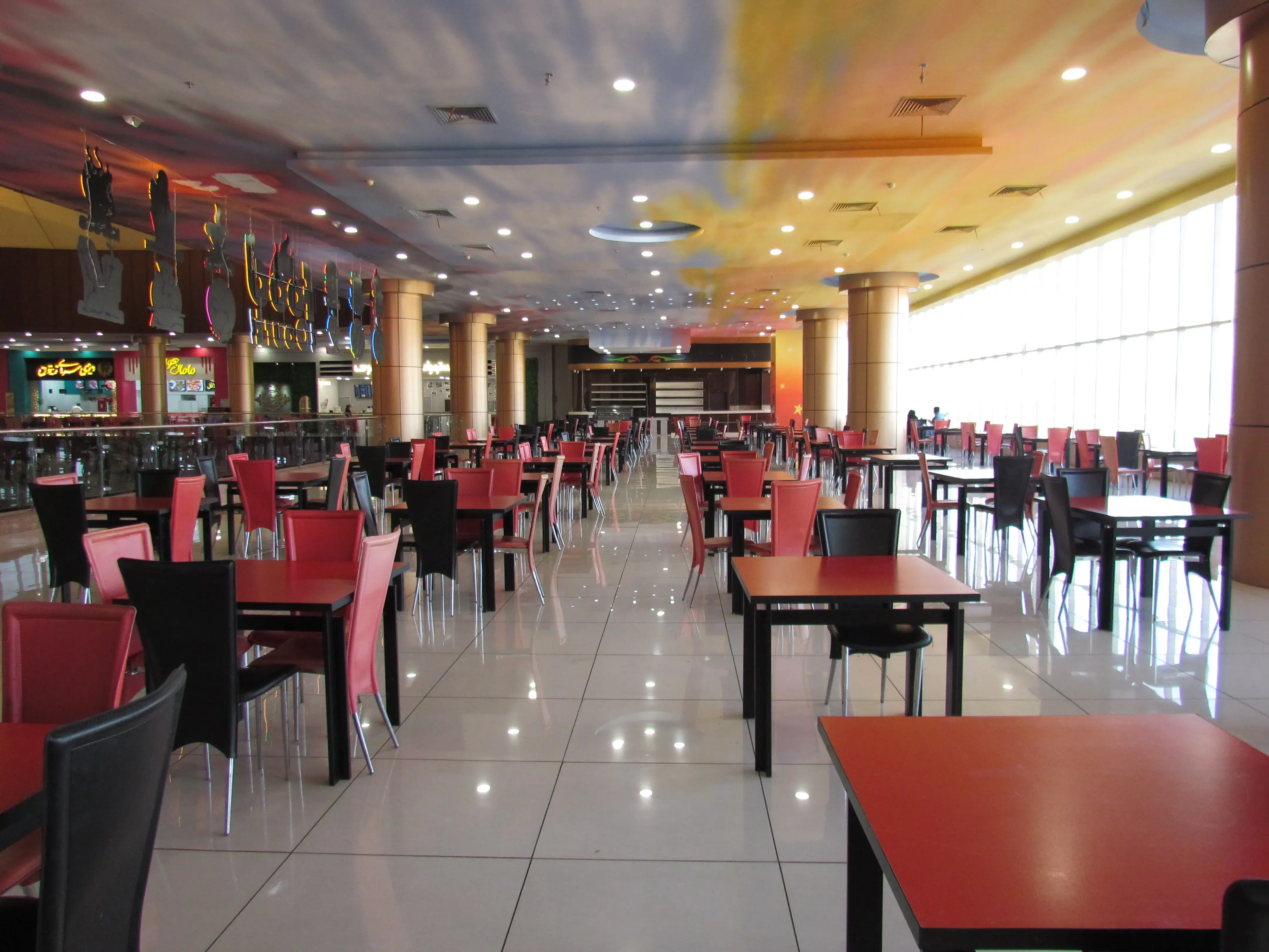 فودکورت مجتمع خلیج فارس