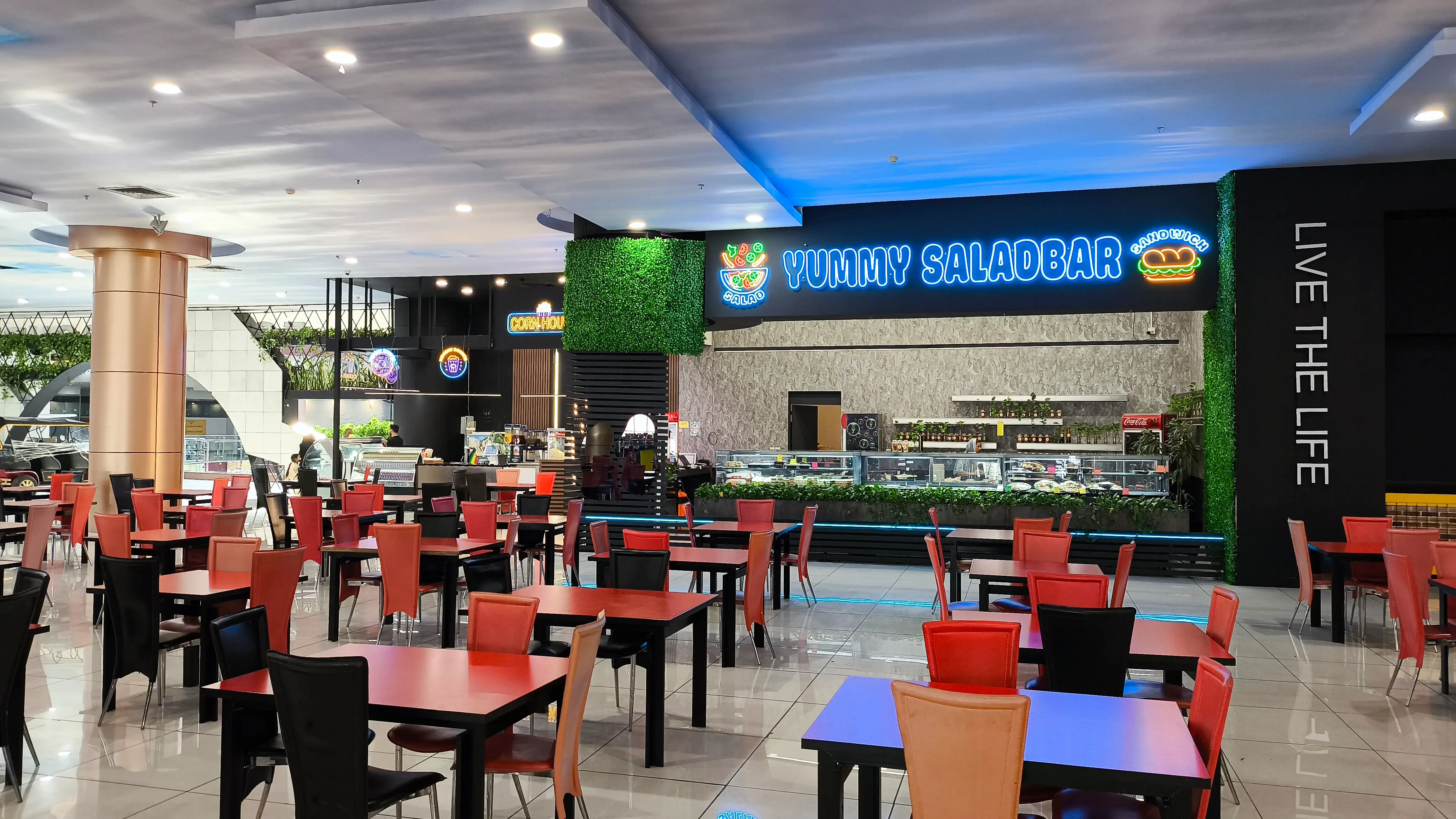 فودکورت مجتمع خلیج فارس